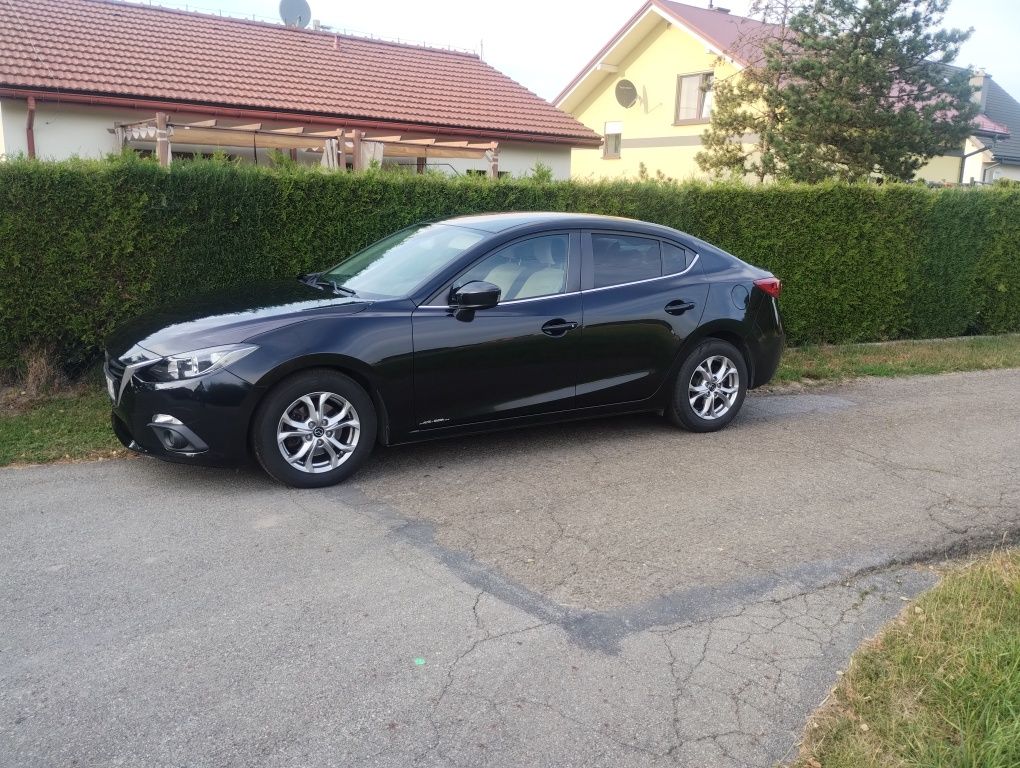 PILNIE SPRZEDAM Mazda 3 2016, 2,0 skyactive