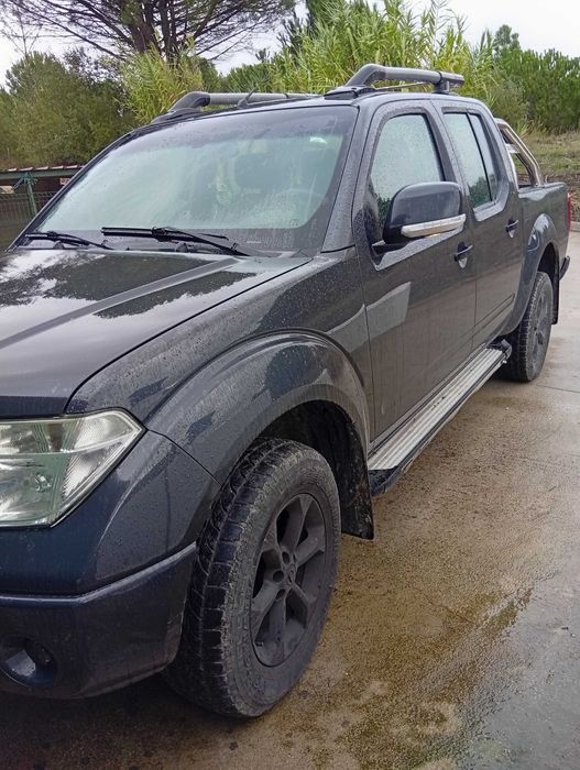 Nissan Navara linda em excelente estado