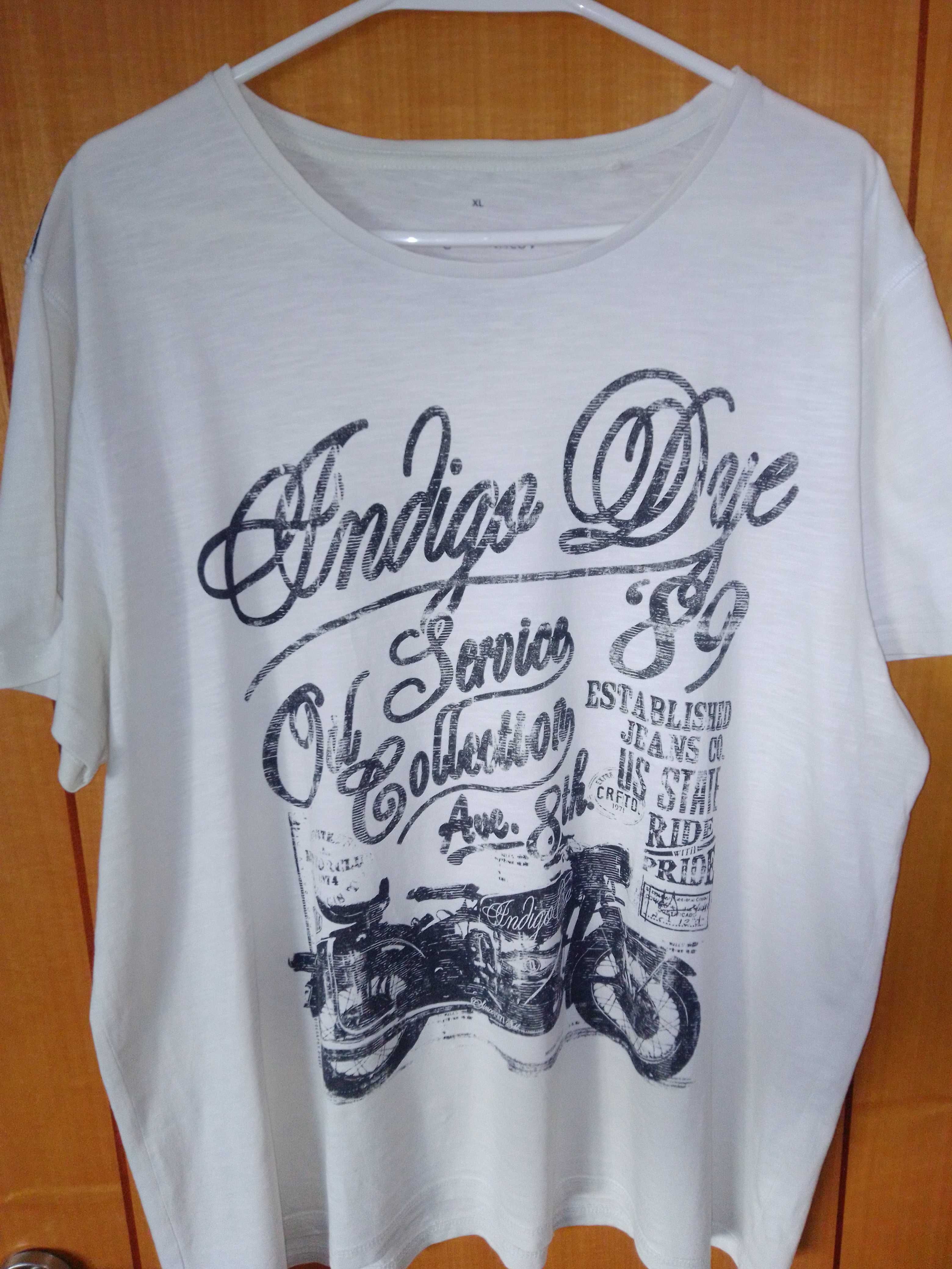 2 T-shirts brancas - L e XL