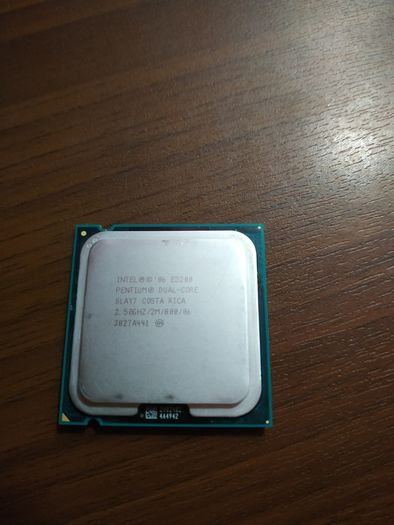 Процессор Intel Pentium Dual Core E5200 2.50GHz/2M/800MHz