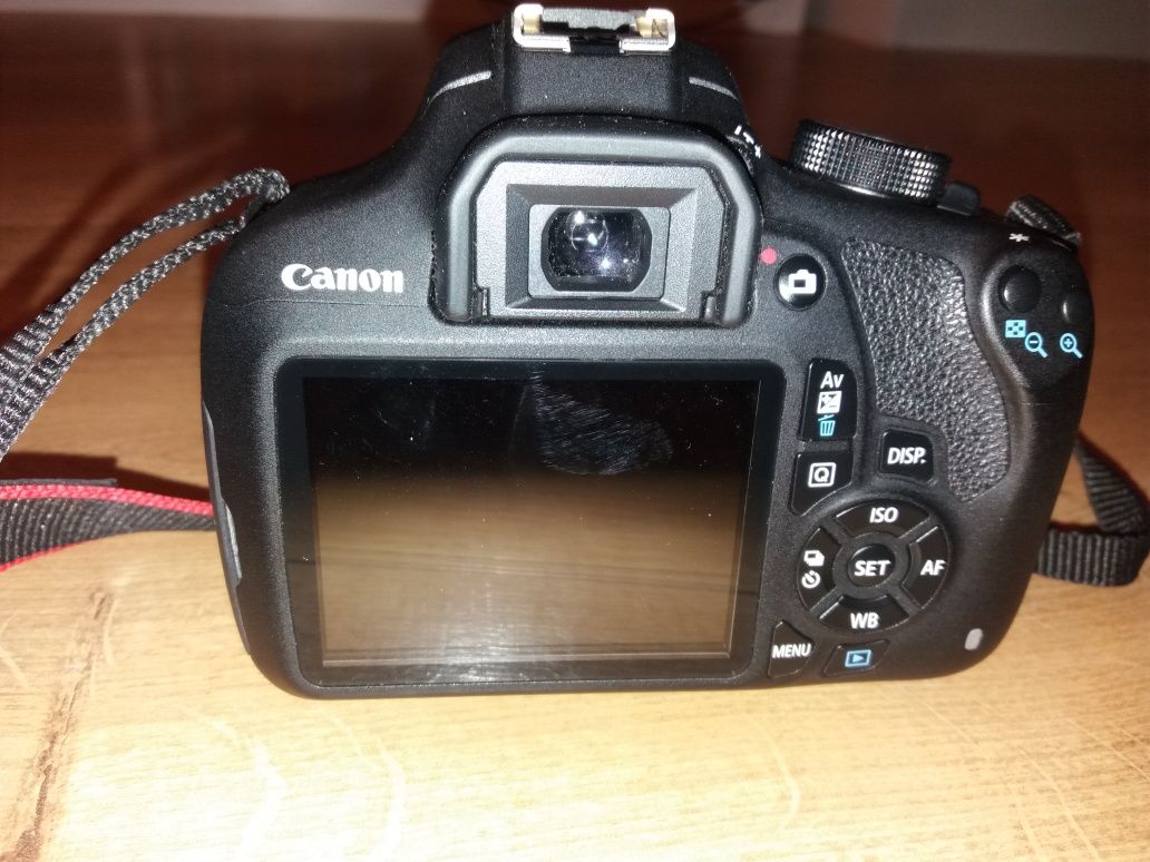 Canon EOS 1200D lustrzanka z oryginalną torbą