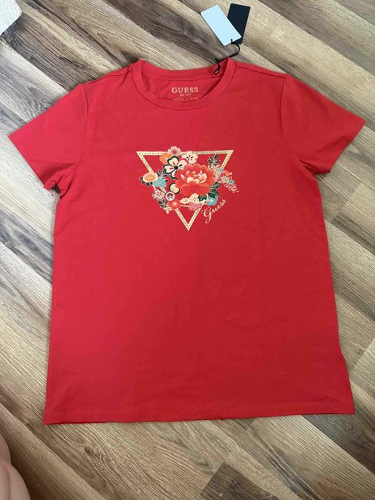 T-shirt, koszulka Guess