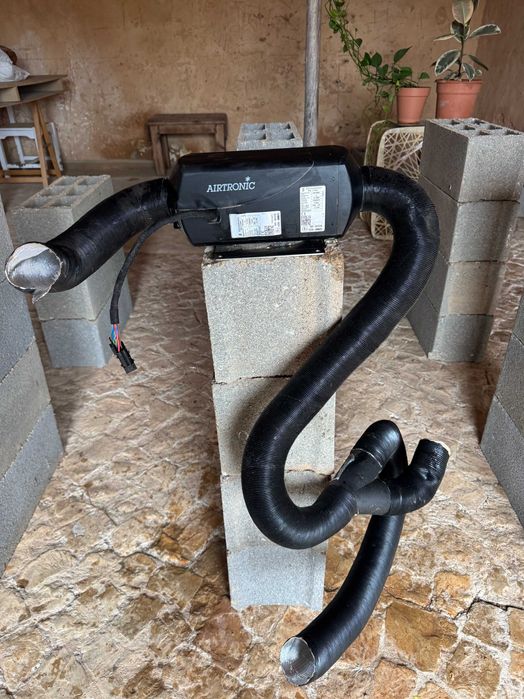 Eberspacher Airtronic
D2 Heater 12v