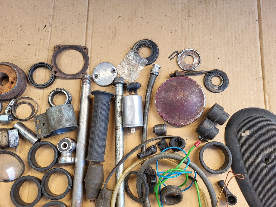 Pakiet części motocyklowych WSK 125 175 oś klakson pokrowiec Simson WF