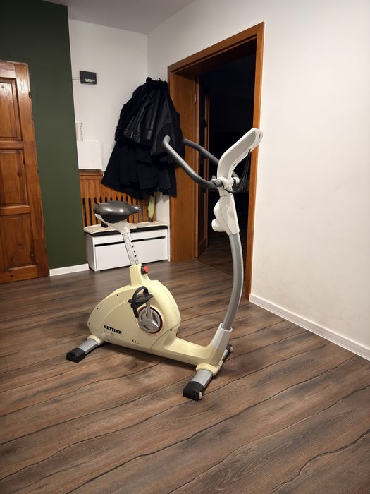 Niemiecki rower stacjonarny Kettler Golf M