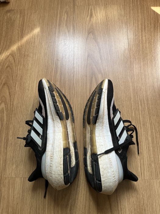 Adidas Ultraboost light 23 - tamanho 42