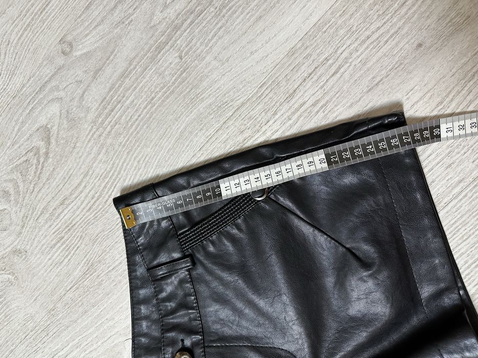 Шорти з еко шкіри