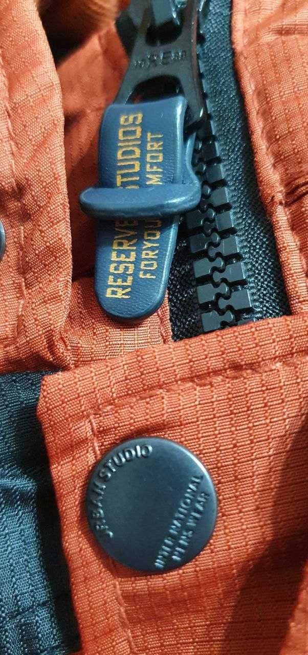 Куртка Reserved зима з капюшоном