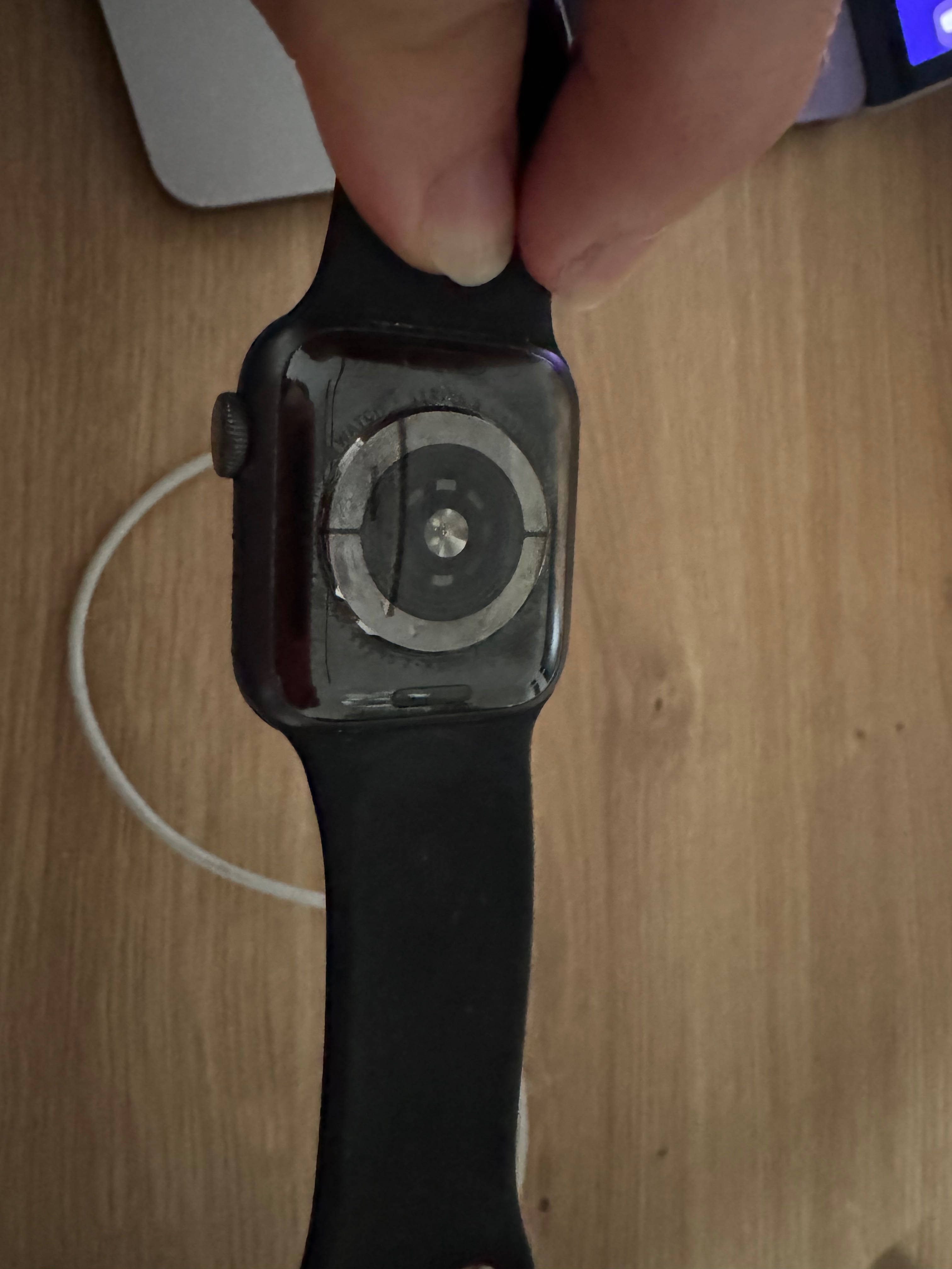 Apple Watch 5 (40mm)