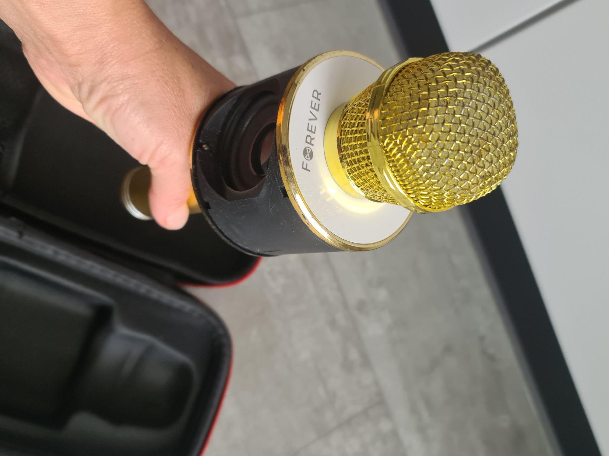 Mikrofon bezprzewodowy karaoke z głośnikiem Forever