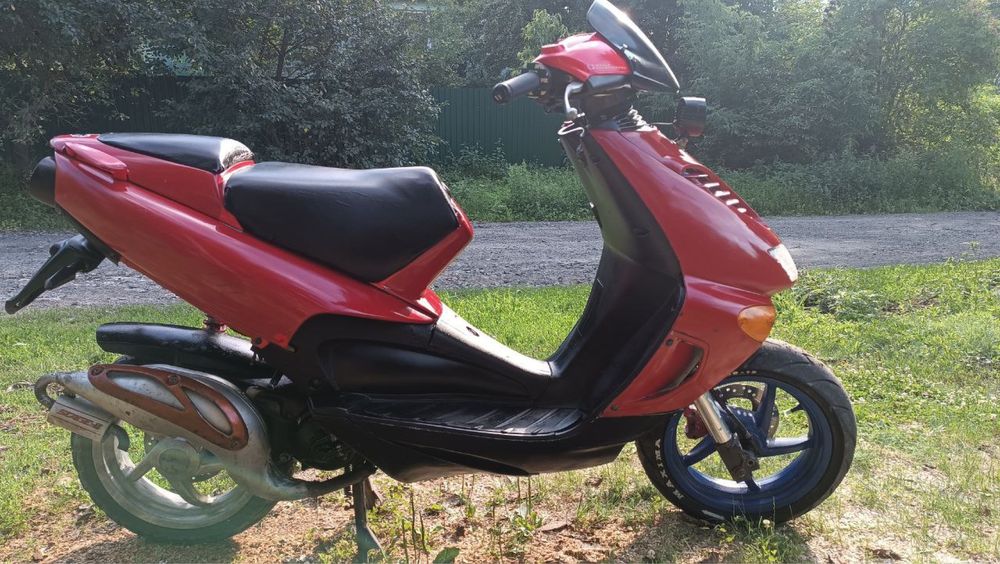 Продам скутер Aprilia 50