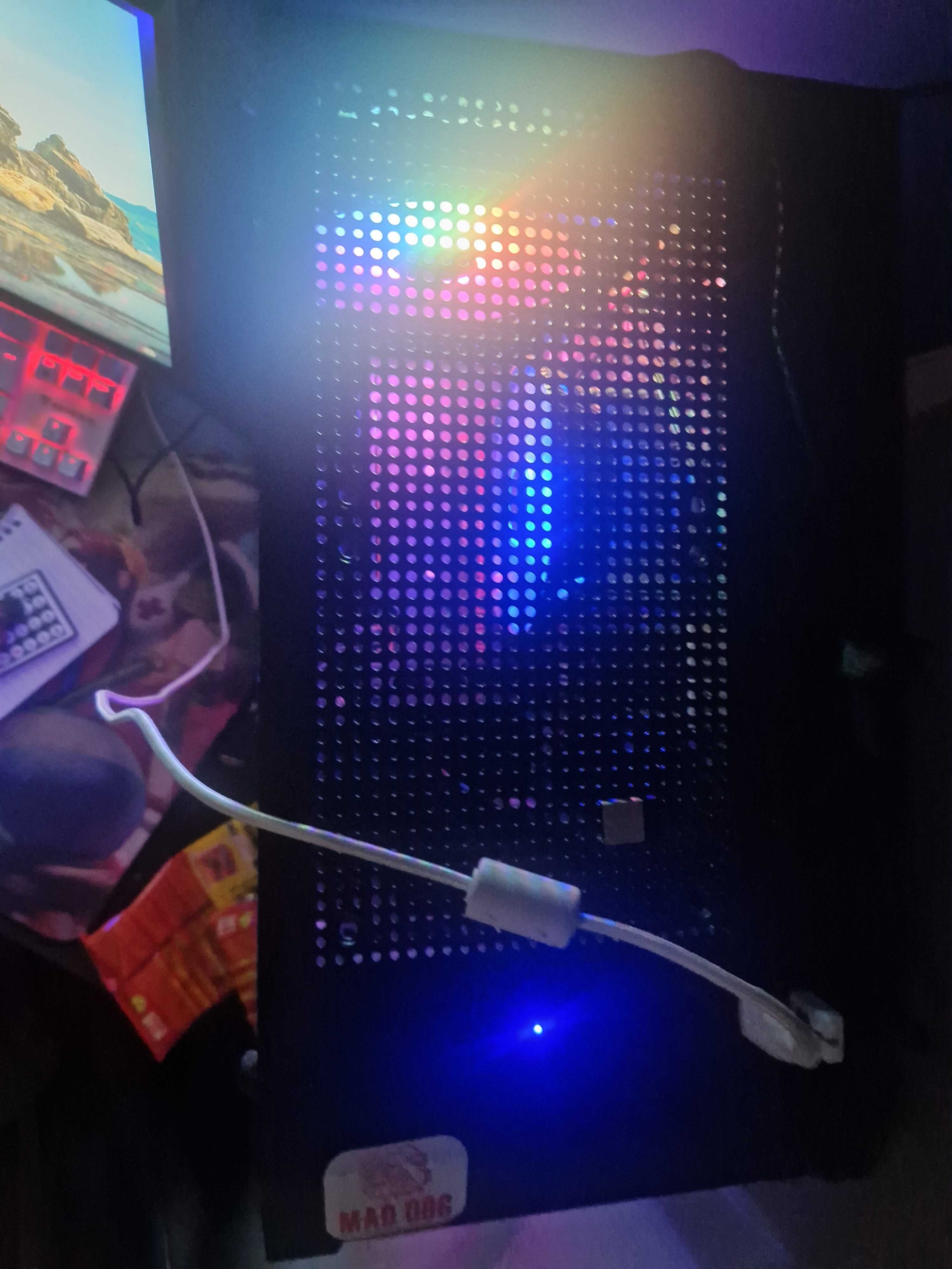 Komputer gamingowy +monitor