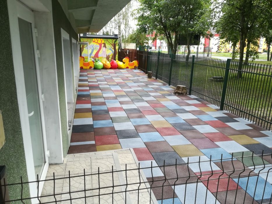Mata gumowa 50x50cm plac zabaw, basen, taras  Atest!! badania HIC!