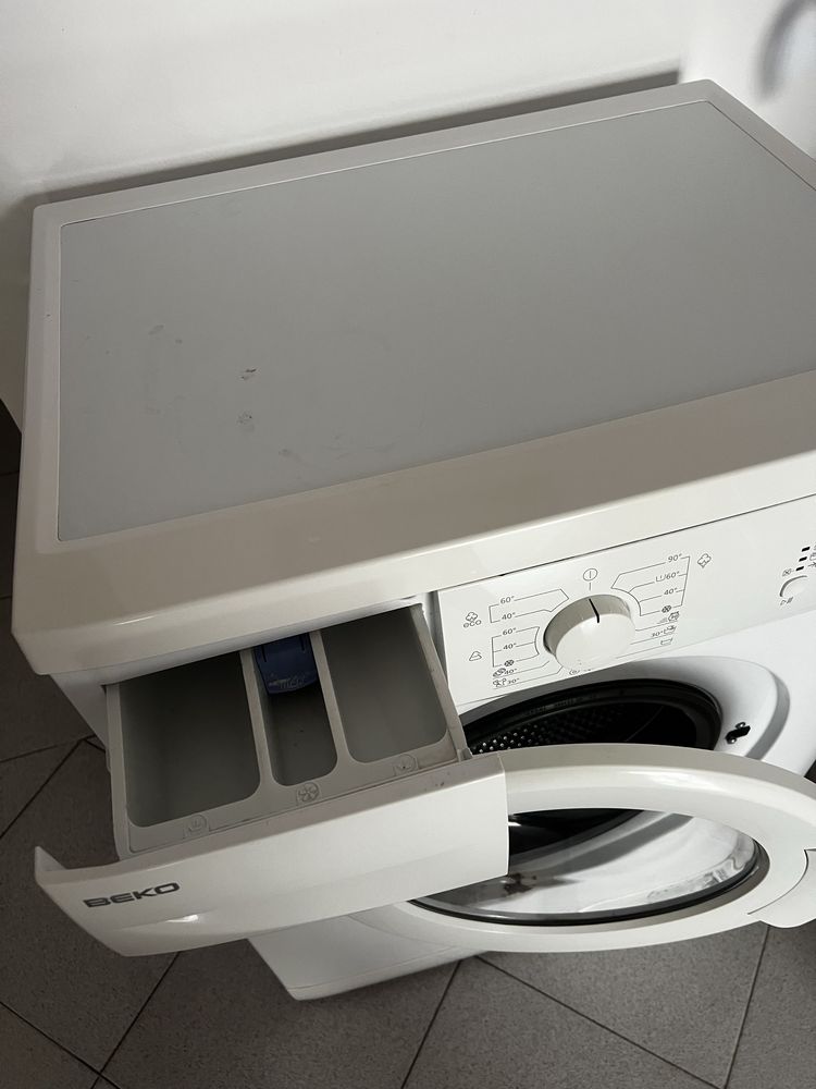 Máquina de Lavar Roupa Beko Slim – 6kg