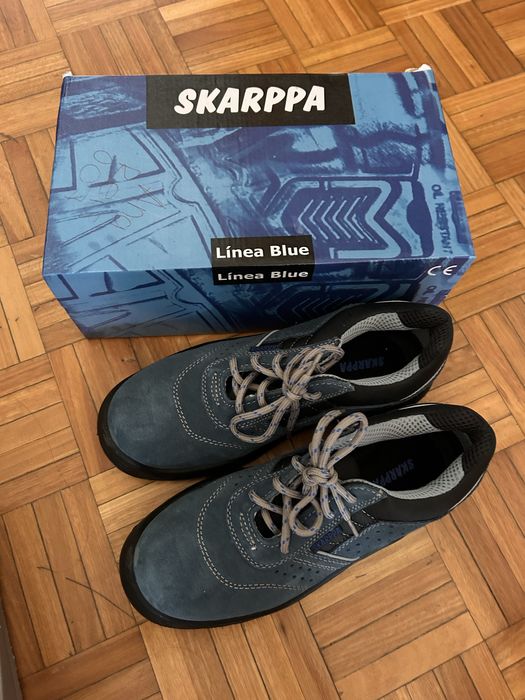 Sapatos de segurança tamanho 40, marca SKARPPA