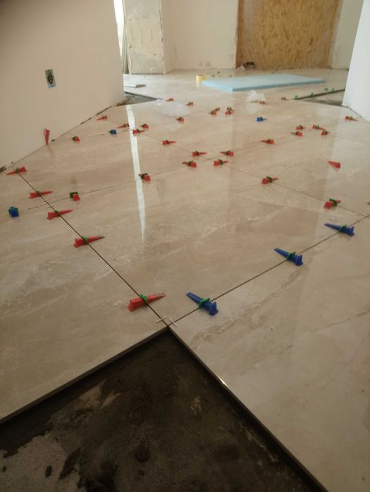 Плиточник. Плиточні роботи.