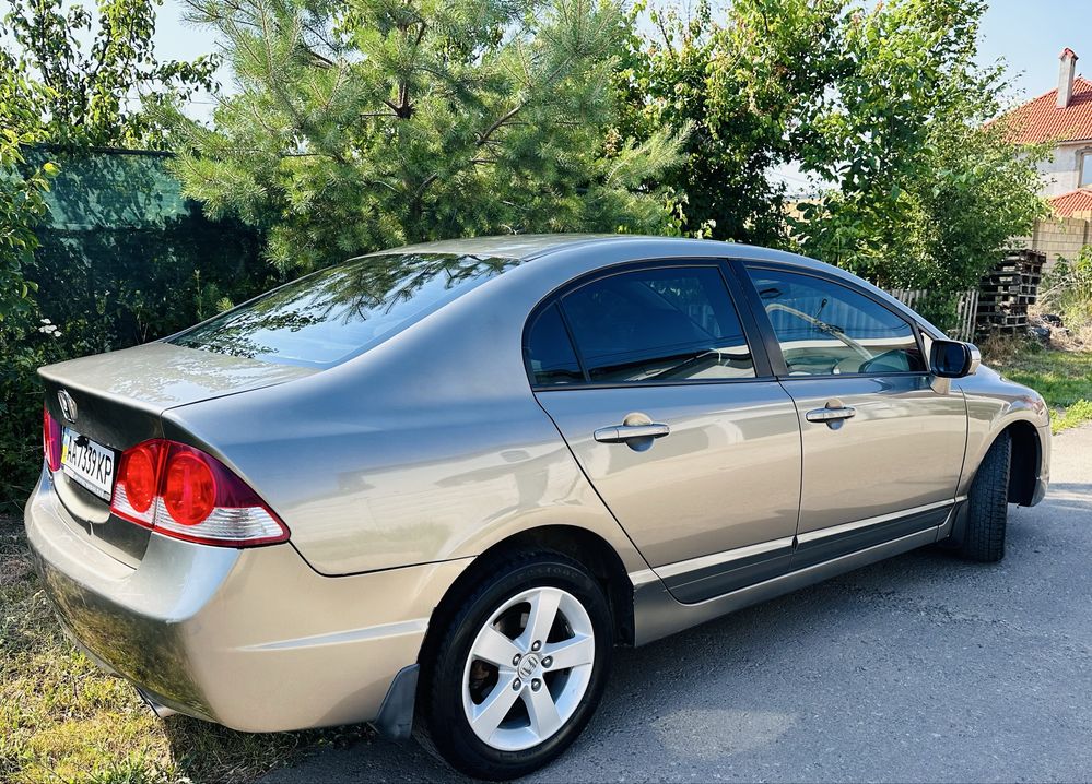 Honda Civik 2008 год автомат