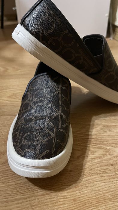 Лофери Calvin Klein,MARREN2 код E0011, відмінний стан, 38р ,24см