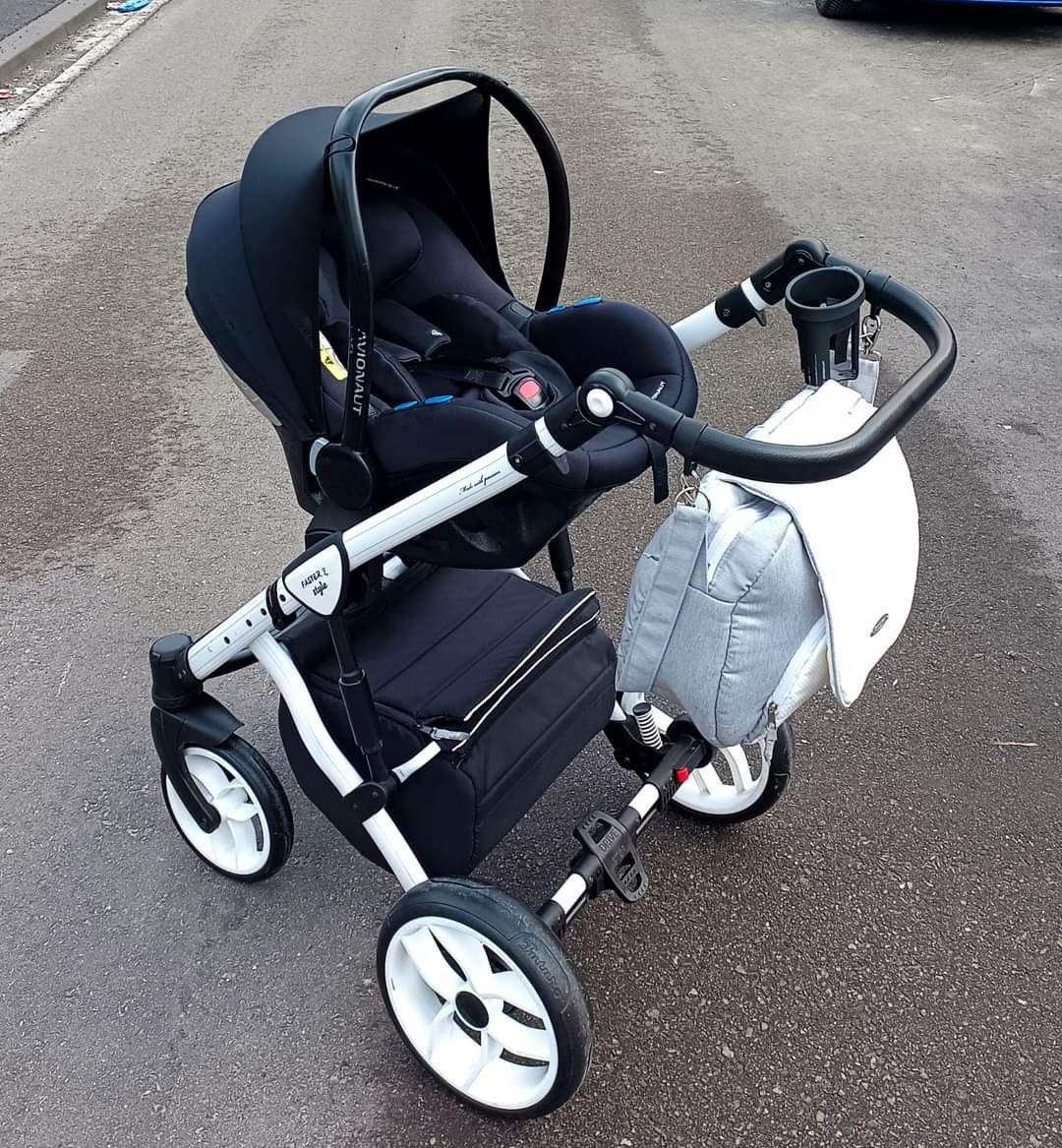Wózek Baby Merc 2w1 + nosidełko  Maxi Cosi Cabrio Fix