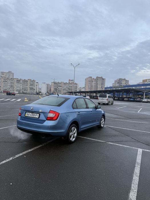 Шкода рапид автомат один хозяин с салона