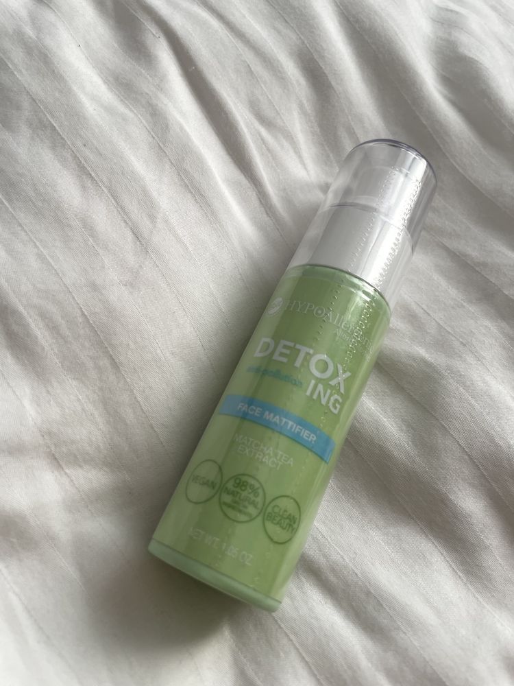 Nowy Bell żelowy fluid matujacy cielisty Detoxing Face Mattifier