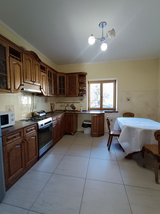 Подобова оренда будинку