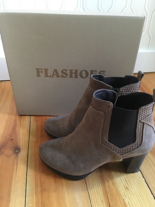 Botins Flashoes cor taupe (tam. 37)