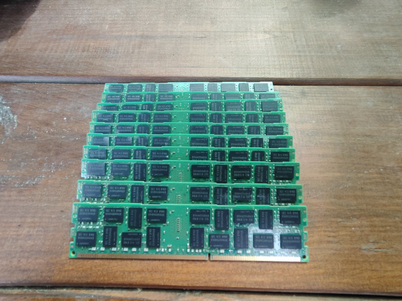 Серверна оперативна пам'ять Samsung 16Gb DDR3L -12800R