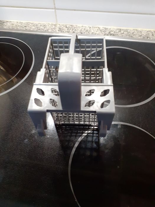 Cesto porta talheres para máquina lavar louça.Meia carga apenas