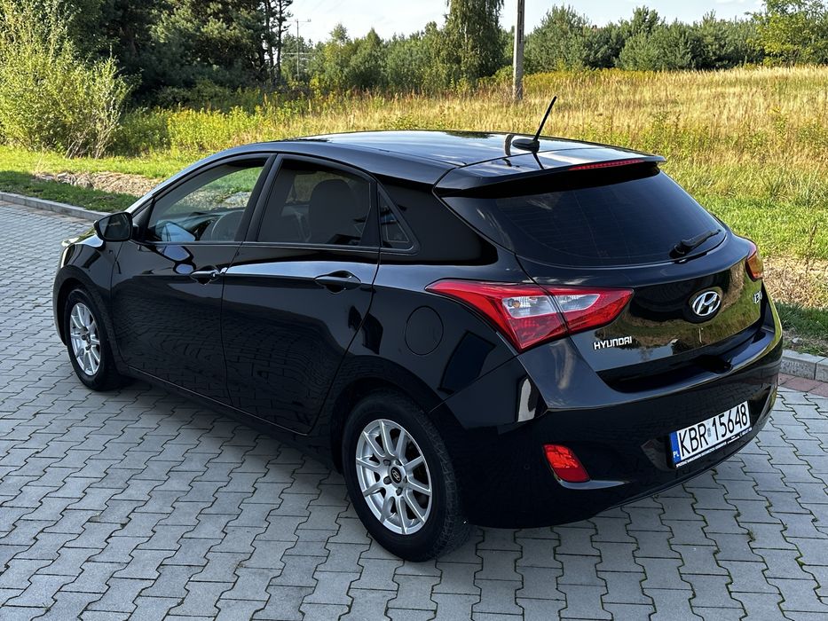 Hyundai i30 1,4 bezyna fajnie wyposażony