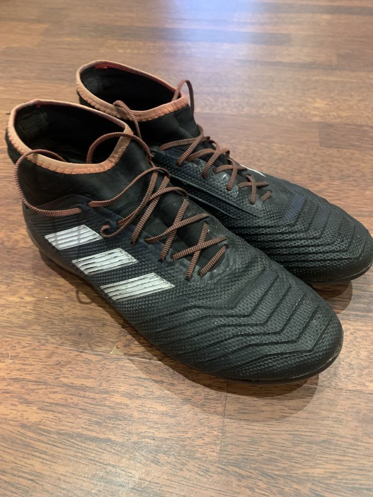 Korki Adidas Predator 42r