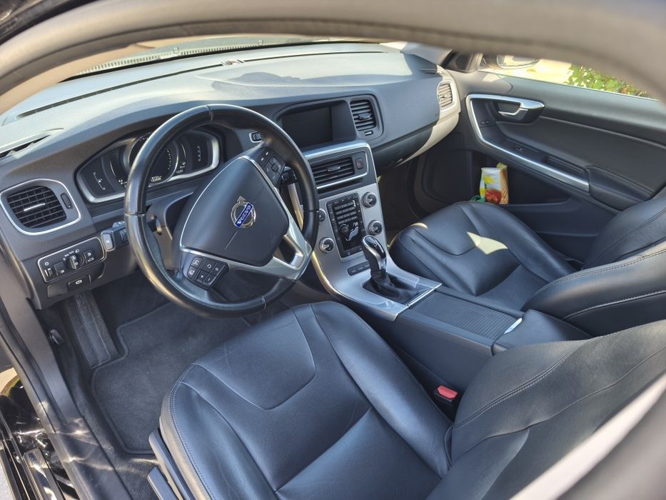 Volvo V60 D6 Twin Engine 2016