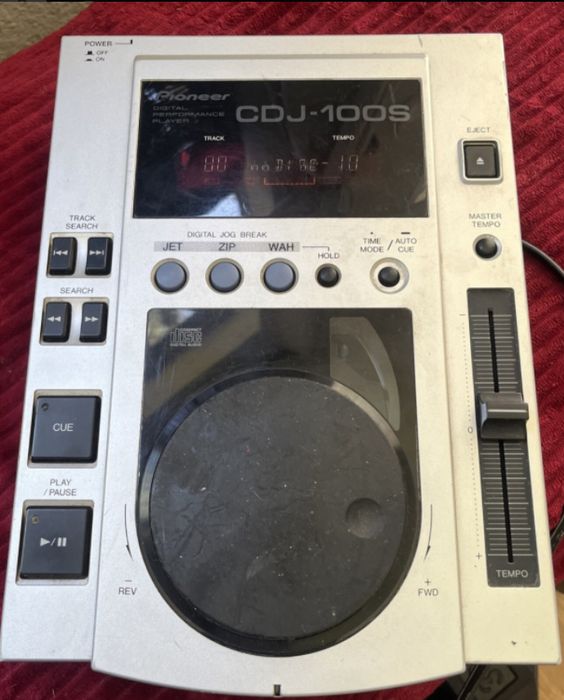 Oportunidade - 2 Leitores Pioneer CDJ100S
