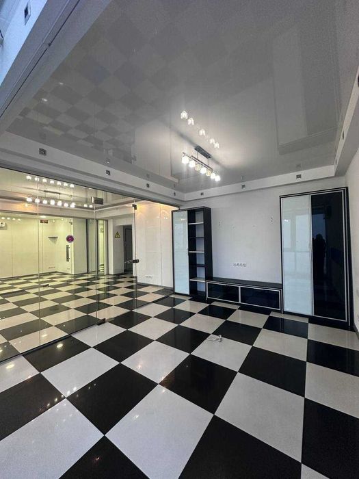 Драгоманова 6а. Нежитлове приміщення 76 м. кв., ГЕНЕРАТОР !!!