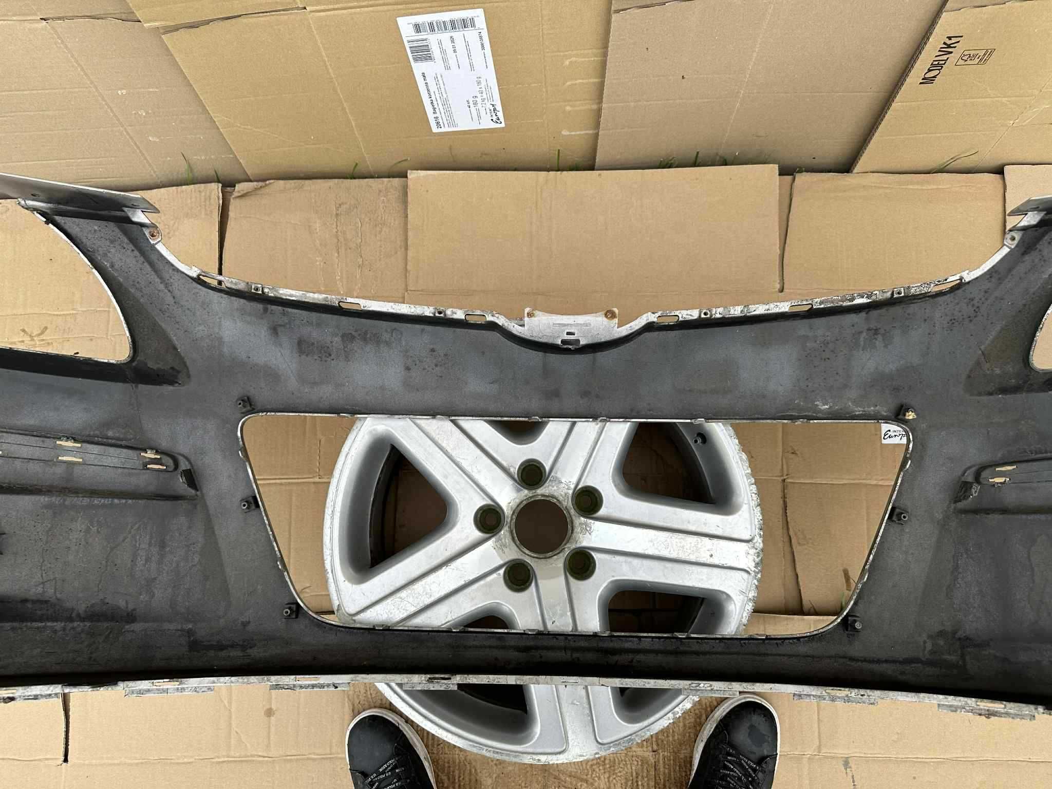 Hyundai I30 I 1 07-10 zderzak przedni/przód