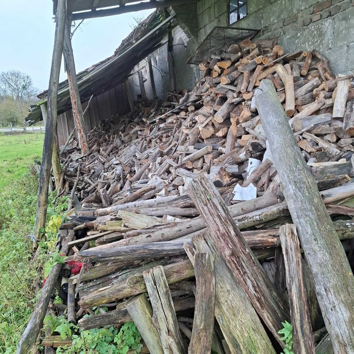 Drewno sezonowane suche