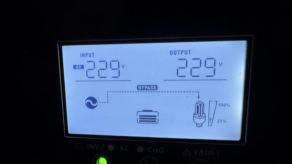 Інвертор гібридний 6.2 Kw 48v. + акумулятор 5Агод.