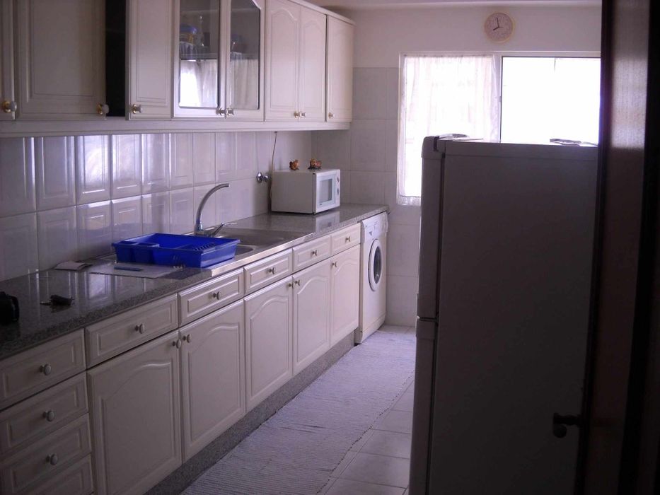 Quarto para alugar em Tomar junto às piscinas municipais