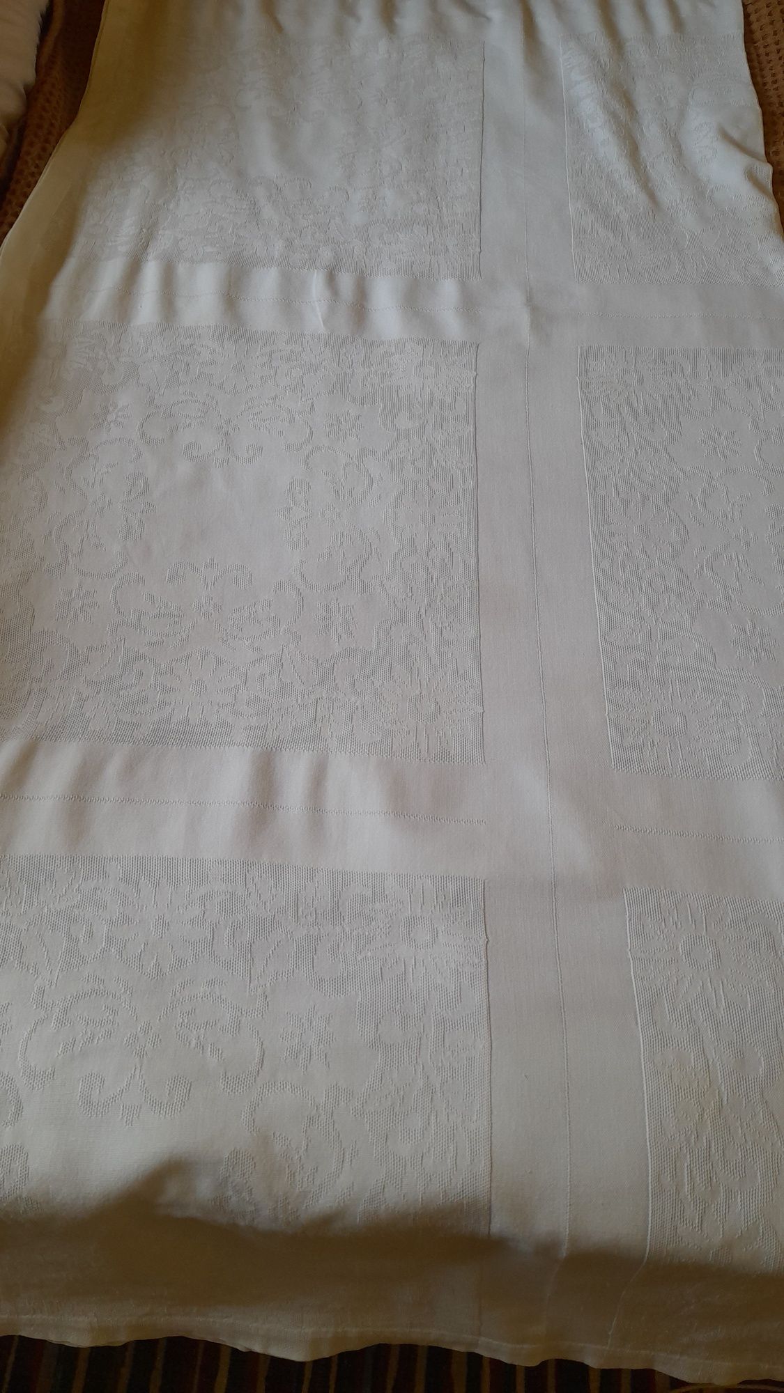 Toalha vintage de mesa em linho e algodão 2,00x1,50 m