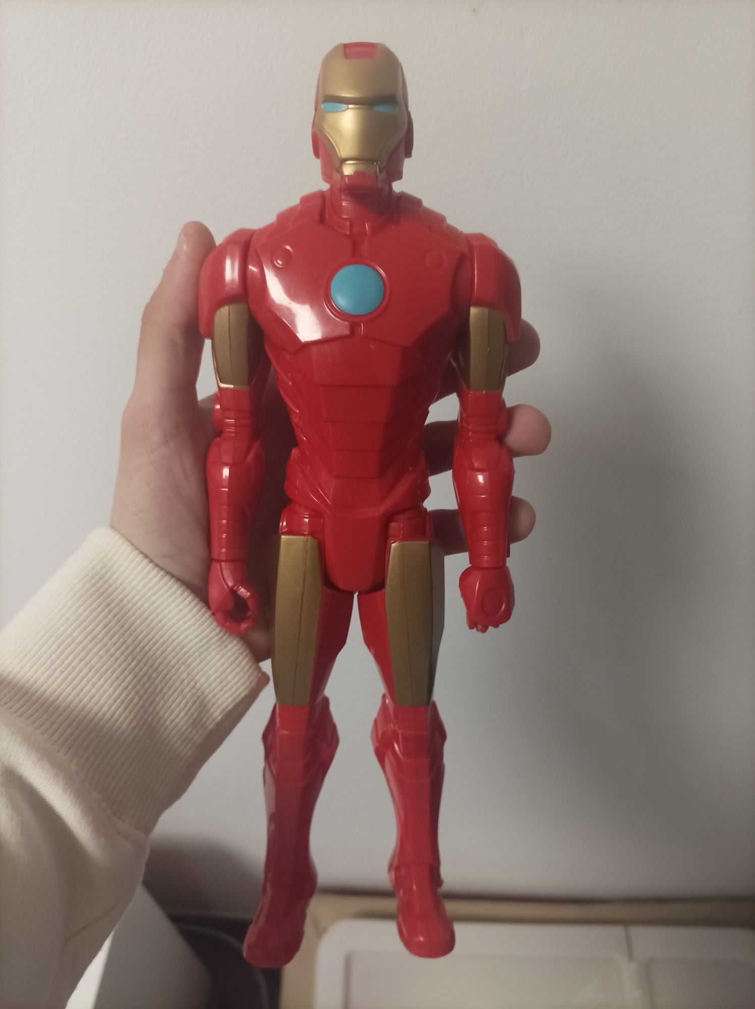 Ironman e Hulkbuster figuras de ação