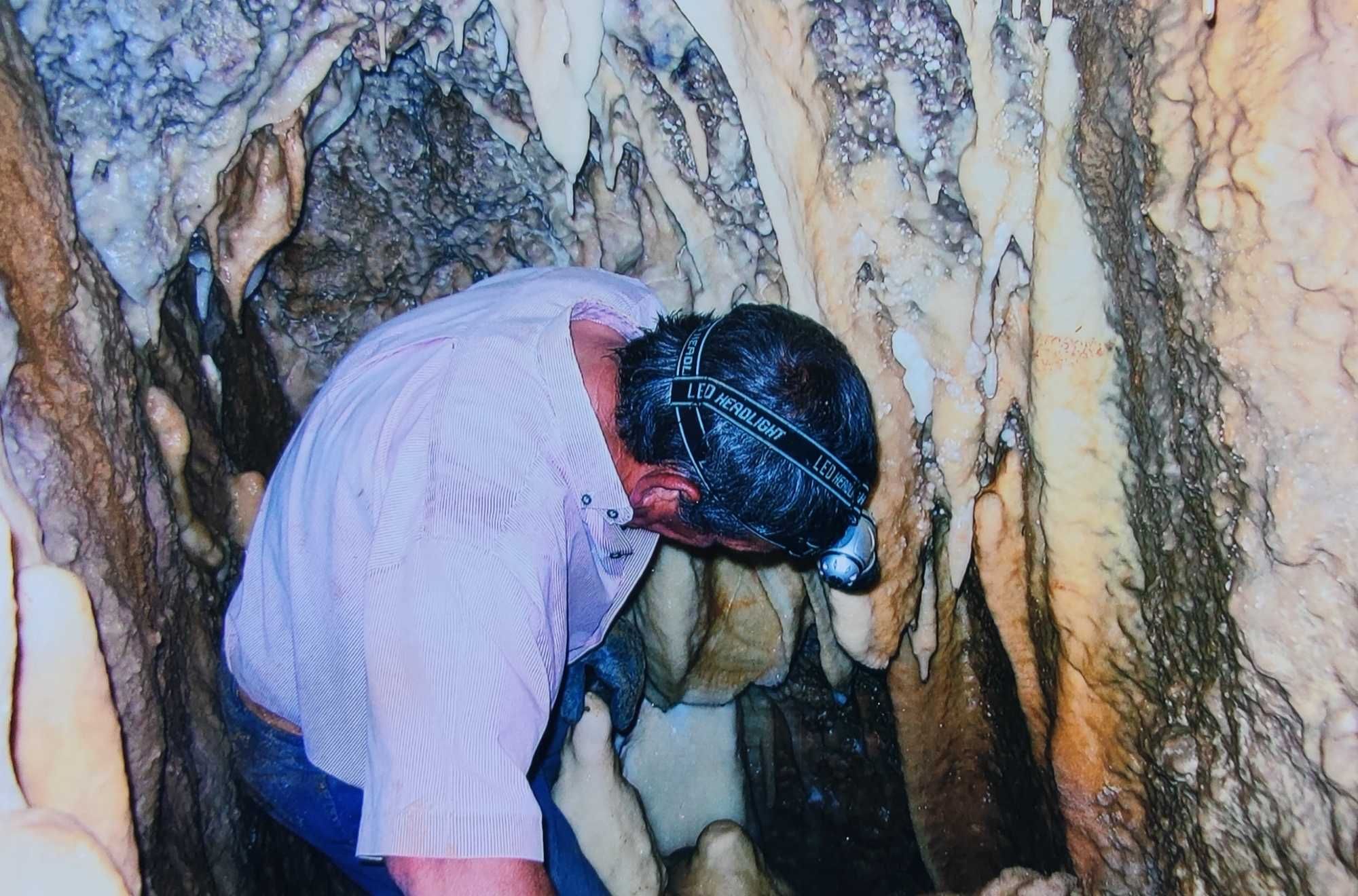 Moradia com  terreno e Grutas