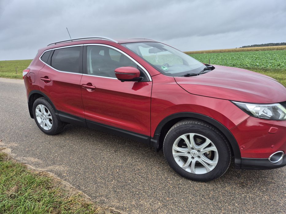 Nissan quasqai. Bogate wyposażenie Skóry. Kamery.