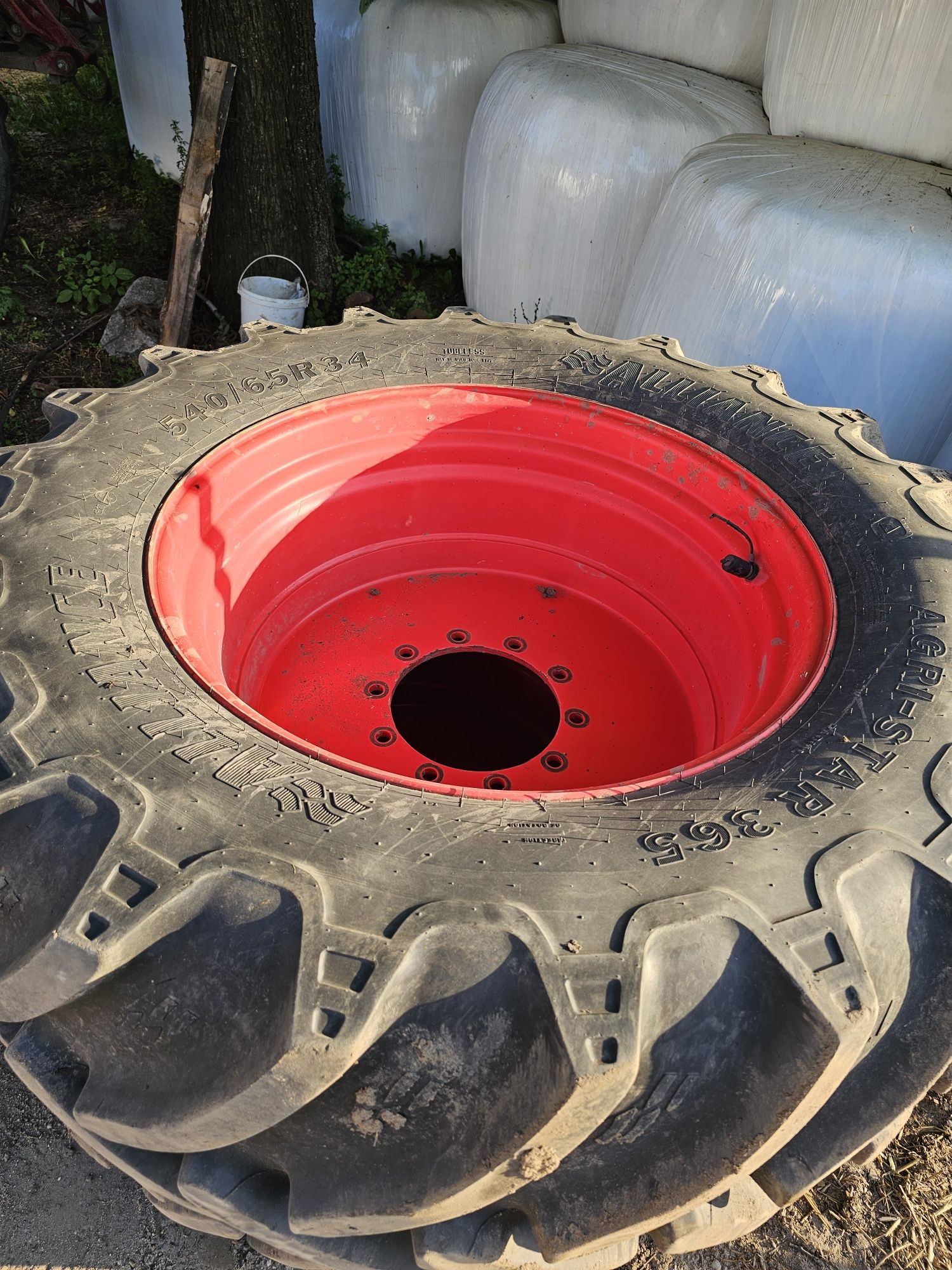 Koła bkt 520/85-46r