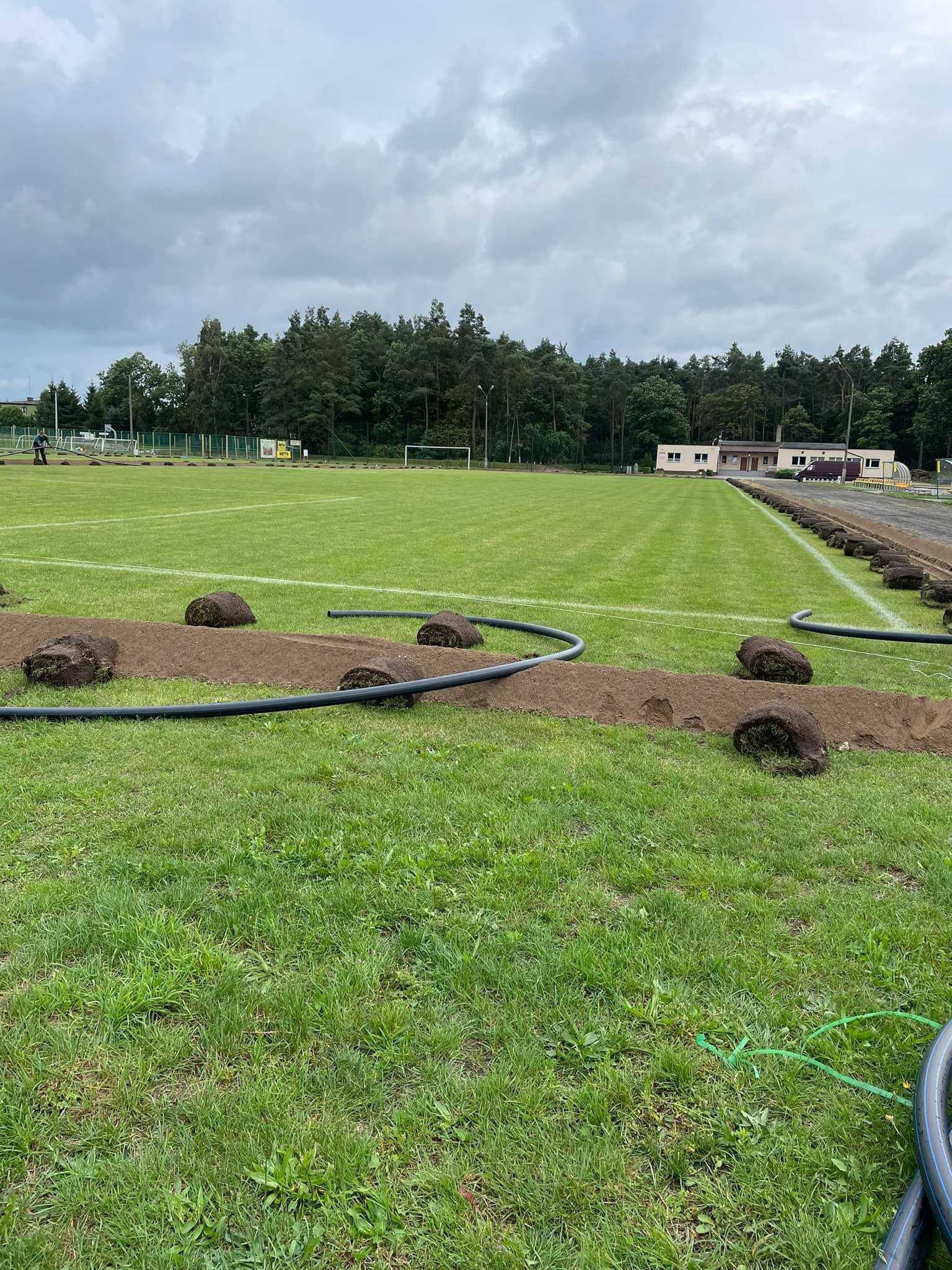 Nawadnianie Stadionów, Boisk