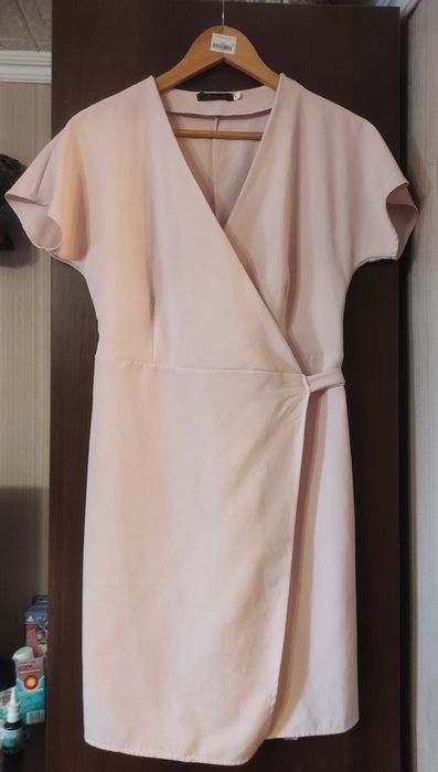 Літні жіночі сукні