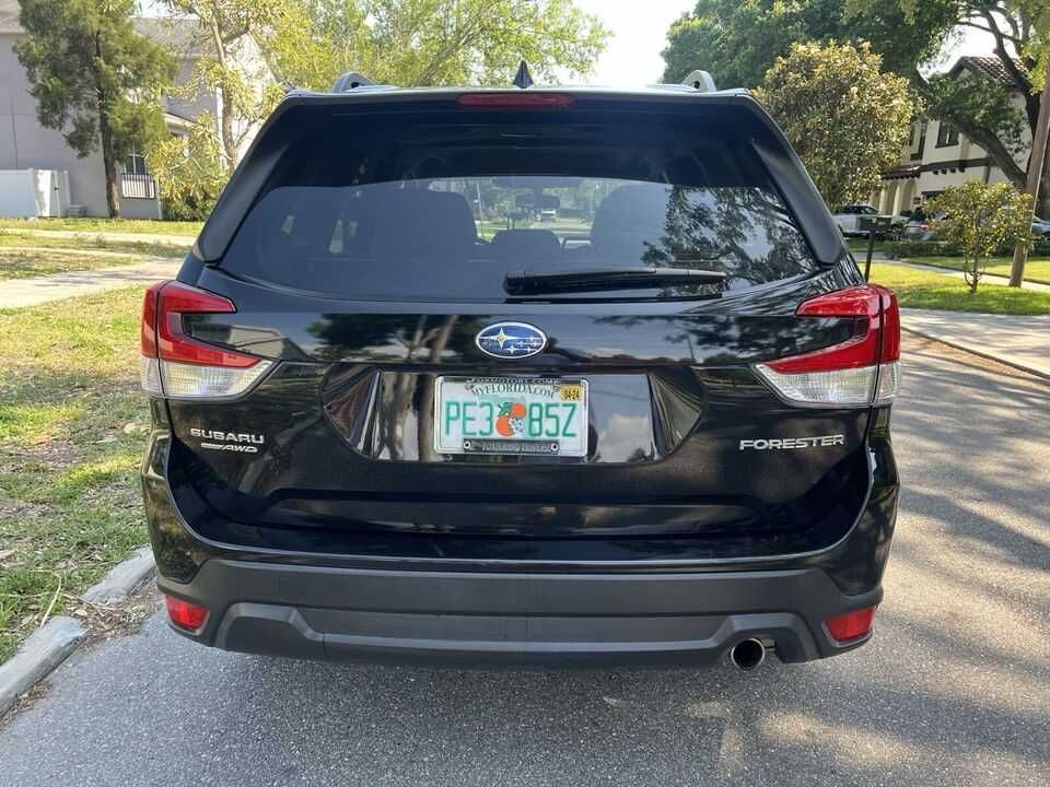 2022 Subaru Forester LIMITED