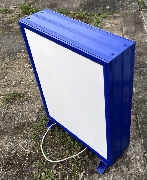 kaseton reklamowy dwustronny 50cmx60cm