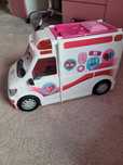 Karetka Barbie ambulans