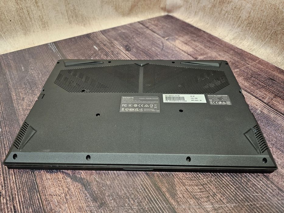 Gigabyte G5 MF5 (Core i5-12500H/16Gb/RTX 4050/SSD 512Gb/IPS 144Hz)