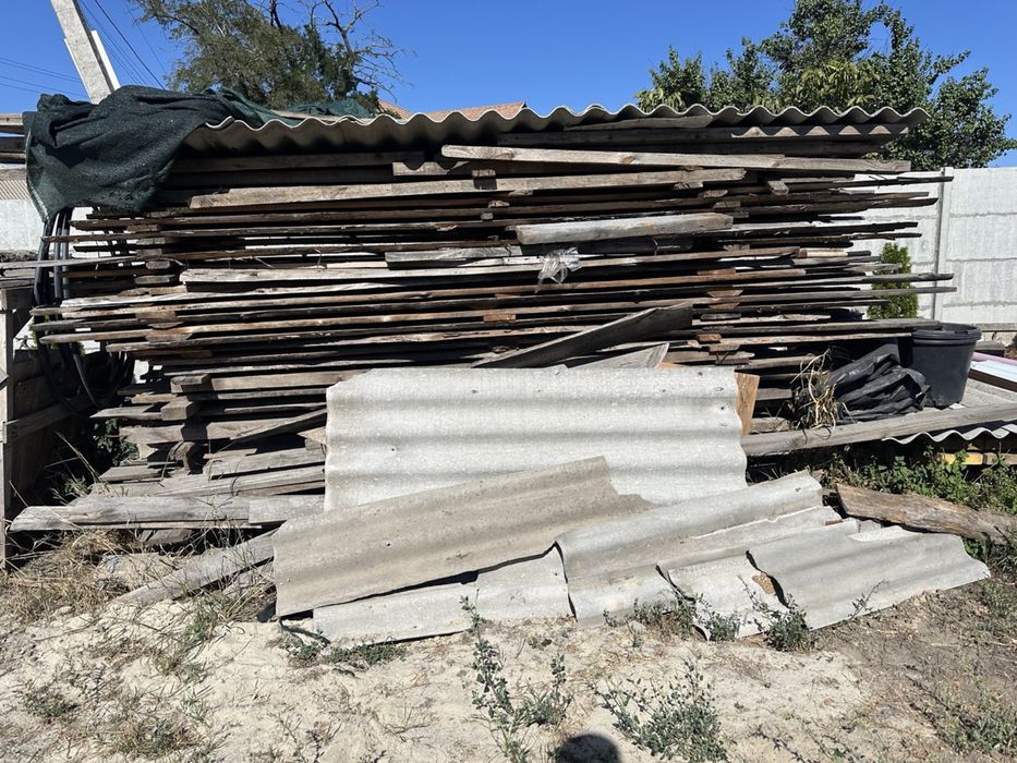 Необрізна дошка  (з обрешітки, сухі дрова,)